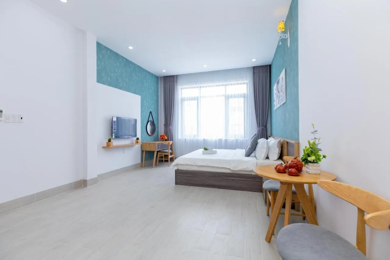 Palm Villa 10 Near Beach 붕타우 0*,  베트남